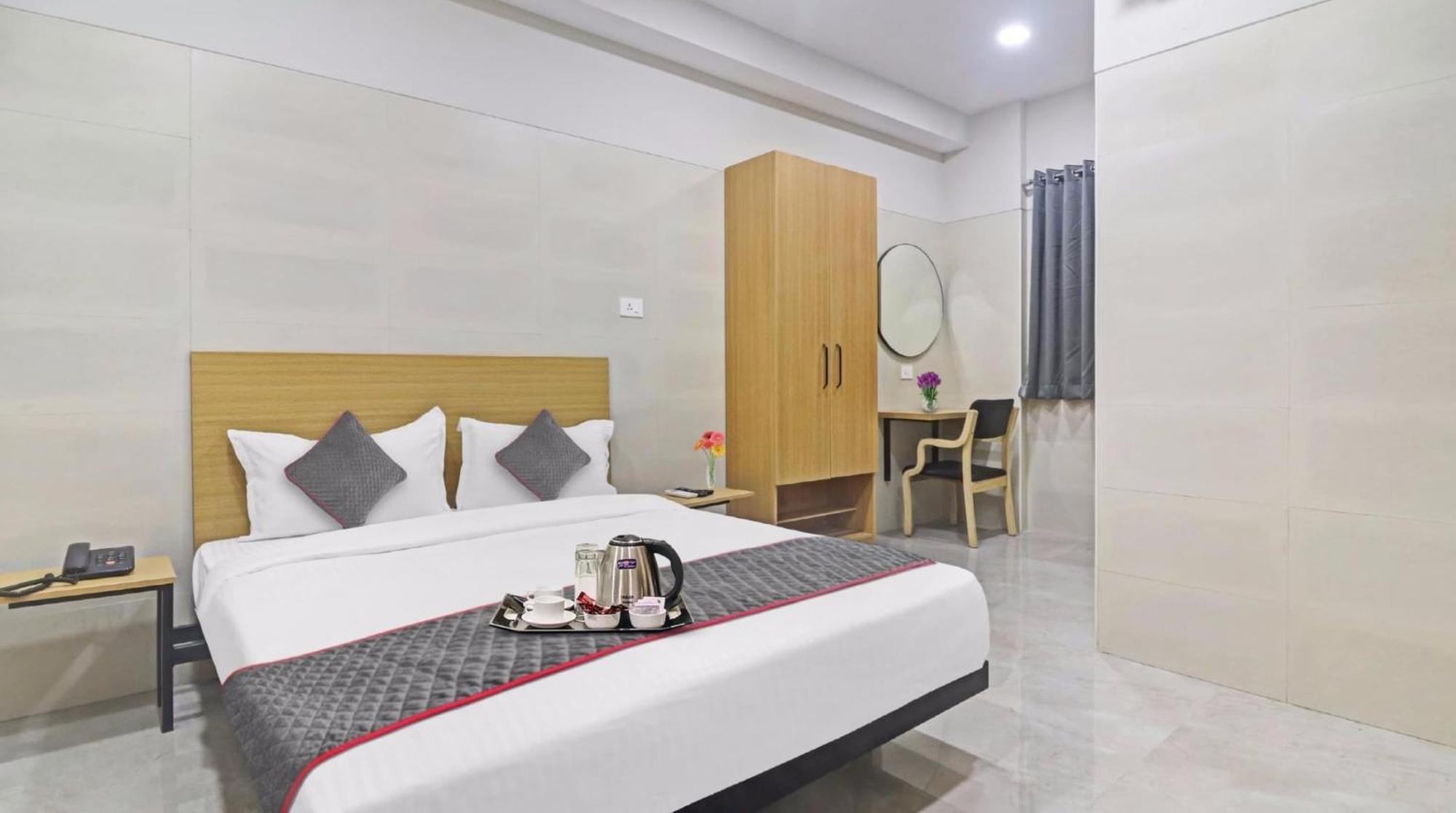 OYO Townhouse 1033 Ameerpet Haiderabad Buitenkant foto