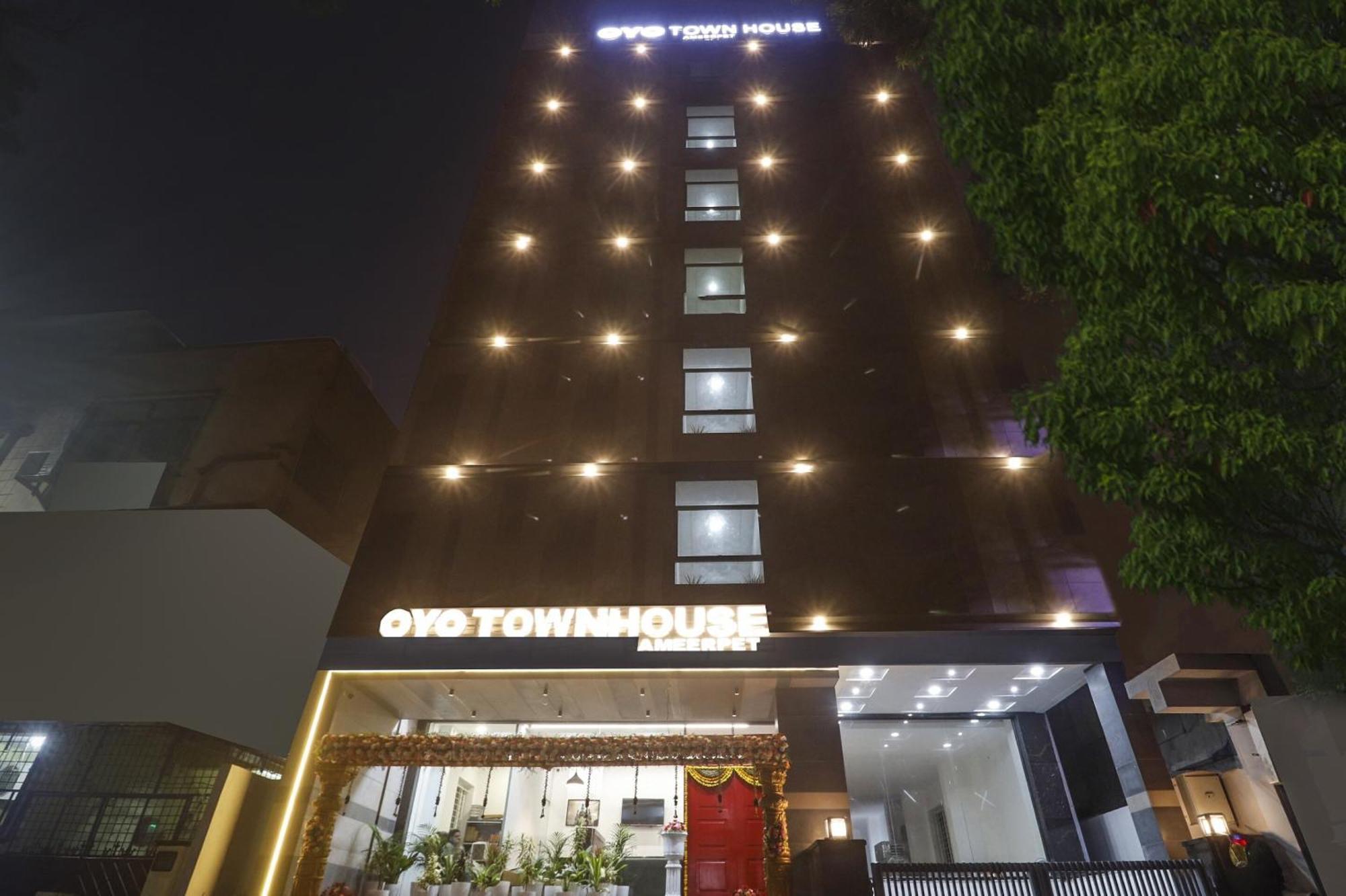 OYO Townhouse 1033 Ameerpet Haiderabad Buitenkant foto
